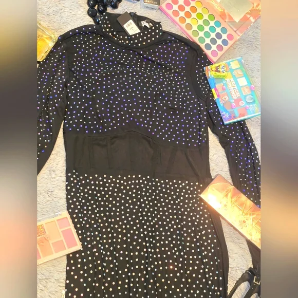 Black long sleeve mesh with shining diamonds all over size Medium - Picture 4 of 8